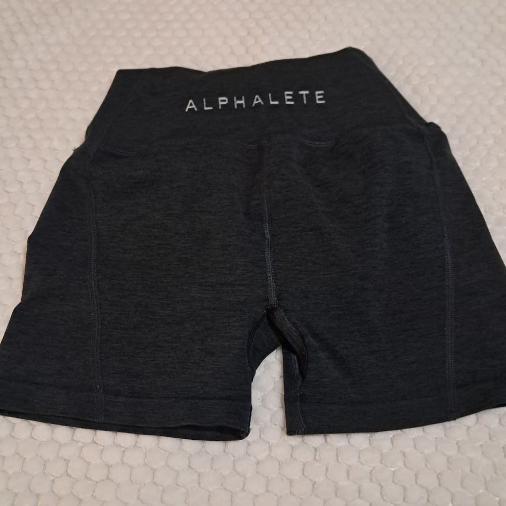 Alphalete Women's Charcoal Bike Shorts  Size M